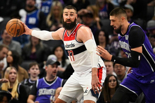 Лэнь набрал 4 очка. Сакраменто одержал уверенную победу над Вашингтоном