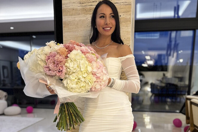 Як дружина Ярмоленка відзначила день народження. В Іспанії. Без чоловіка