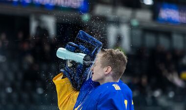 Левшин вернулся в Торонто и сделал 34 сэйва