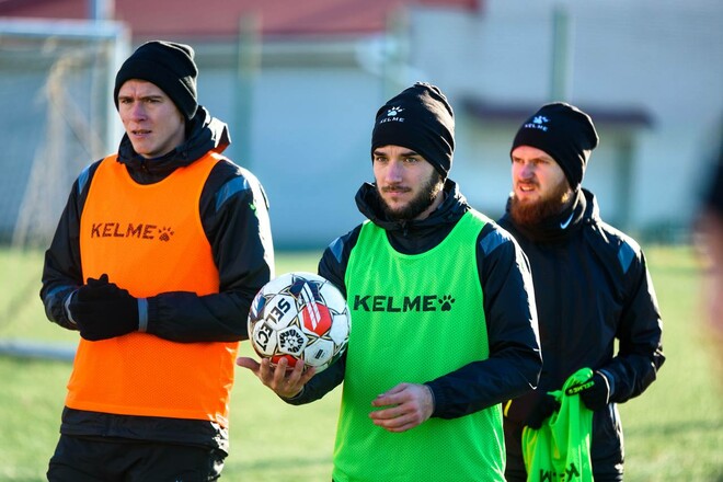 Конкурс на найкращу емблему. Відомий український клуб змінив назву