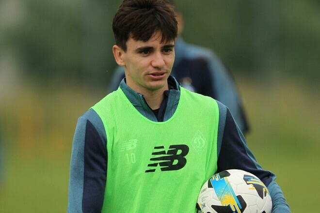 Джерело: турецький клуб відновив інтерес до Шапаренка