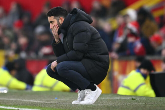 Тренер МЮ был в ярости в раздевалке и разбил телевизор