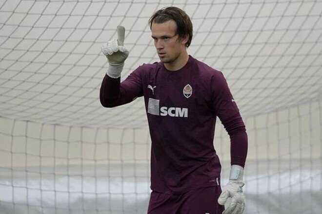 ОФИЦИАЛЬНО. Минай отпустил голкипера, который пришел из Шахтера