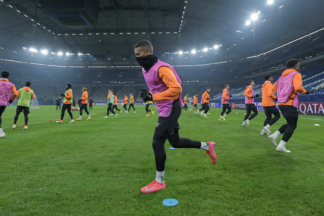 ВИДЕО. Шахтер провел предматчевую тренировку перед игрой против Бреста