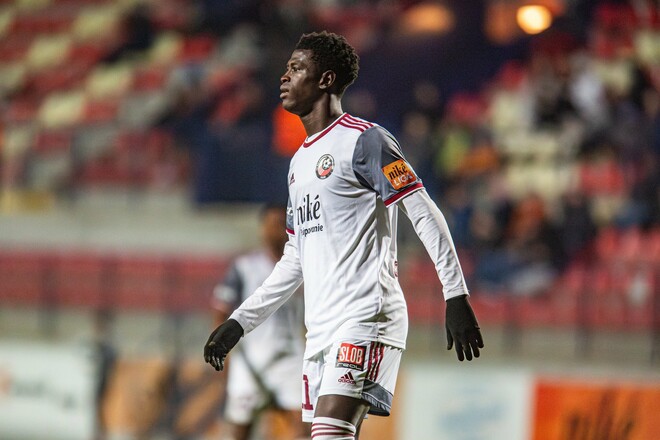 Кривбас цікавиться послугами гамбійського вінгера, який грає у Словаччині