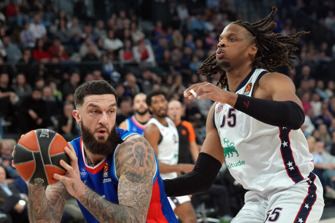 Анадолу Эфес разгромил Милан и другие результаты