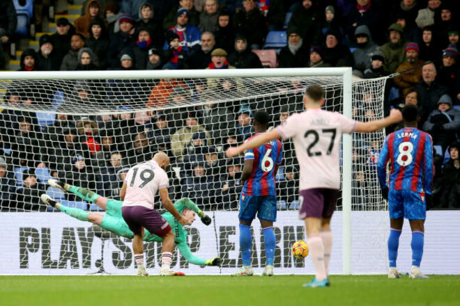 Ярмолюк вийшов під кінець. Брентфорд мінімально обіграв Крістал Пелас