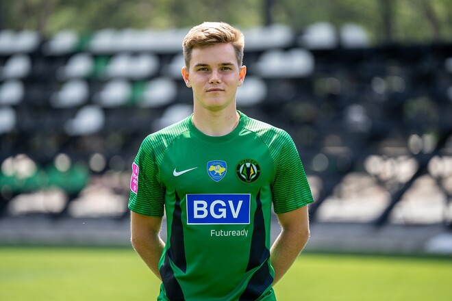 Игрок Полесья, проходя просмотр в Черноморце, повредил колено