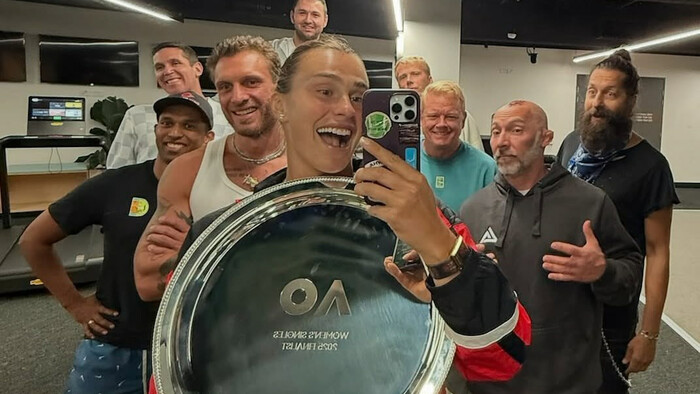 ВИДЕО. Показала истинное лицо. Соболенко «помочилась» на трофей Aus Open