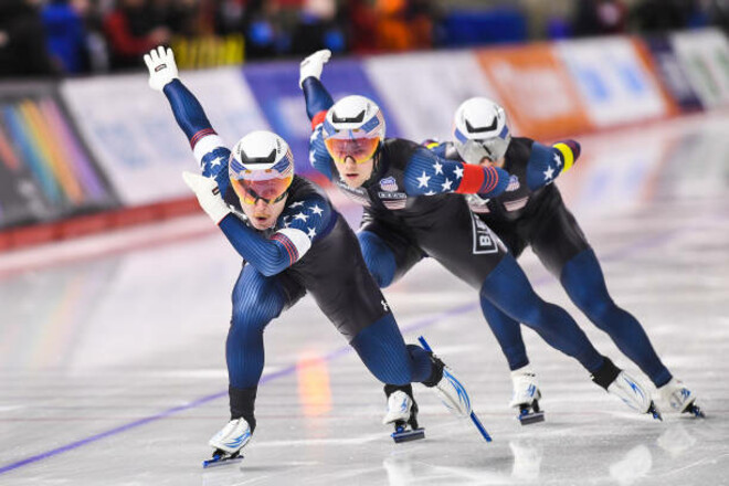 Коньки. Американцы установили мировой рекорд, очередная победа Столца