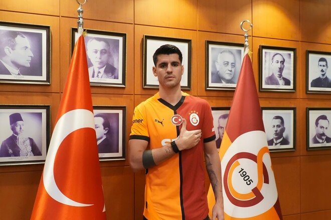 ОФИЦИАЛЬНО. Чемпион Европы на правах аренды будет играть за Галатасарай