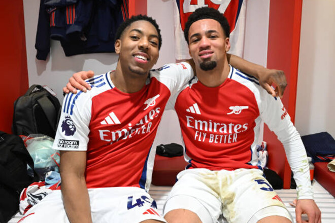 Льюїс-Скеллі та Нванері відзначилися особливим досягненням у АПЛ