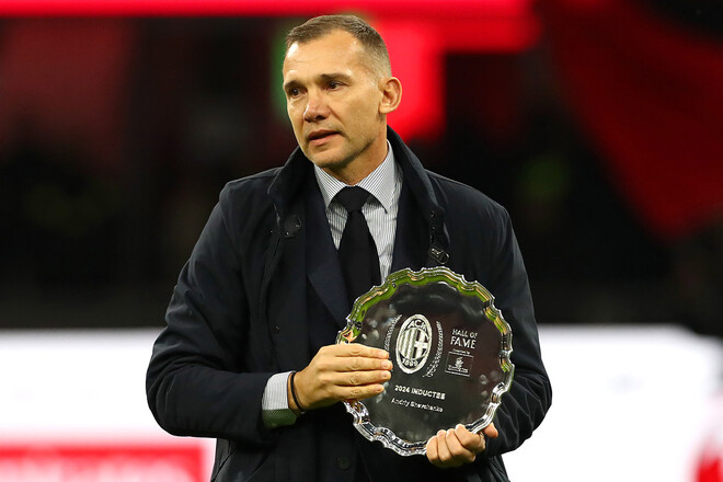 ФОТО. Шевченко получил от Милана награду для члена Зала славы