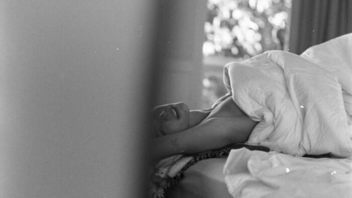 ФОТО. Бывшая Неймара снялась обнаженной. Фотосессия на грани фола