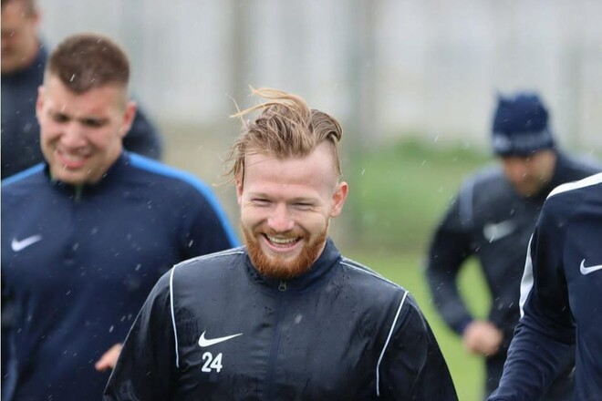 Опытный полузащитник покинул перволиговый клуб Диназ