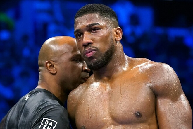 «Навіщо йому цей бій?». Відомо, скільки грошей заробив Джошуа за кар'єру