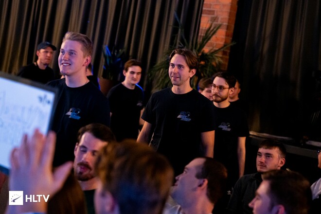 Johnny Speeds стали организацией и подписали шведский состав