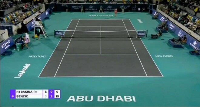 ВІДЕО. У Бенчич на подачі задзвонив будильник під час матчу з Рибакіною
