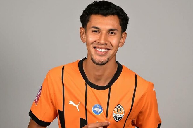 «Очередная кандидатура в дубль». Фанаты – о переходе Диего Арройо в Шахтер