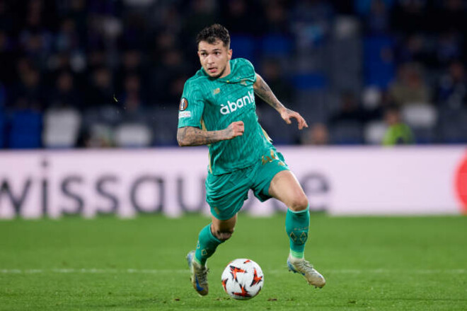 ОФІЦІЙНО. Динамо продовжило контракт із ключовим захисником