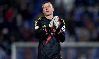 Перед ним стена. Анчелотти принял важное решение по Лунину