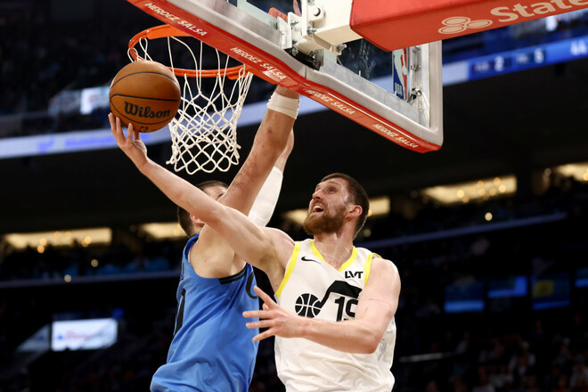 Михайлюк набрал 10 очков. Юта разгромно уступила Клипперс