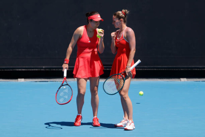 Костюк не сумела выйти во 2-й раунд парного разряда на супертурнире в Дохе