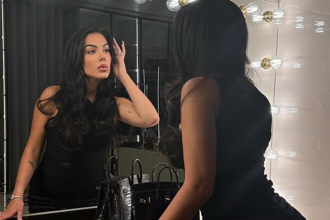 ФОТО. Джорджина вразила новими гарячими кадрами. Фігура – топ