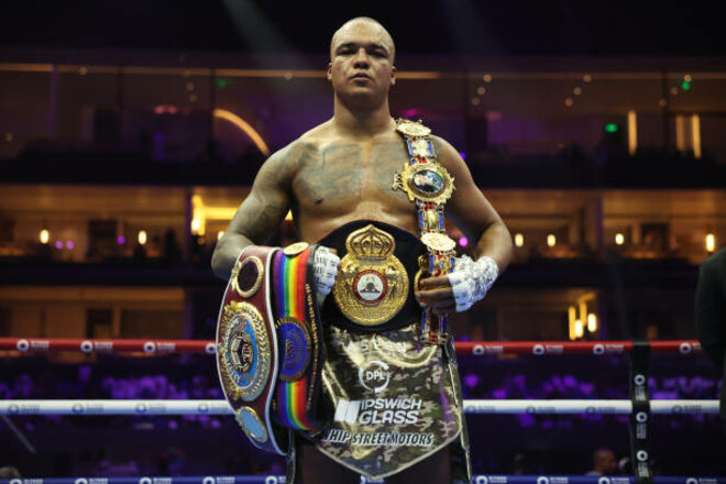 Непобежденный британец нацелился на титул чемпиона в супертяжелом весе