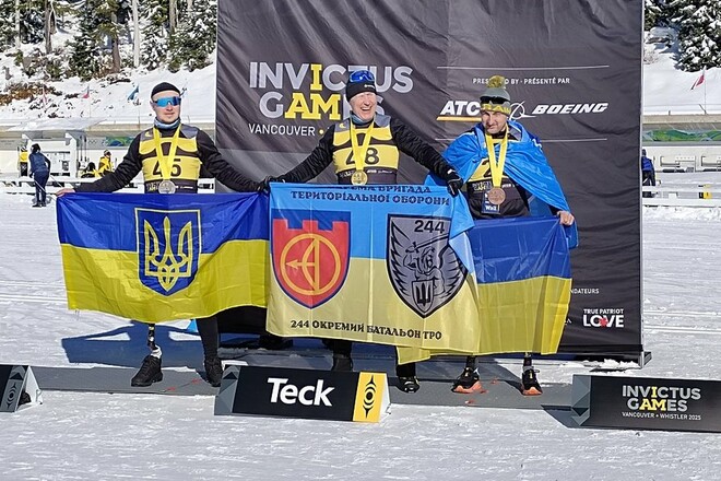 Игры непокоренных. Первое золото: украинские лыжники сделали тройной подиум