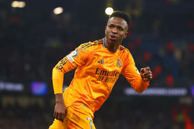 Винисиус ЖУНИОР: «Когда меня бьют, я еще и предупреждение за это получаю»