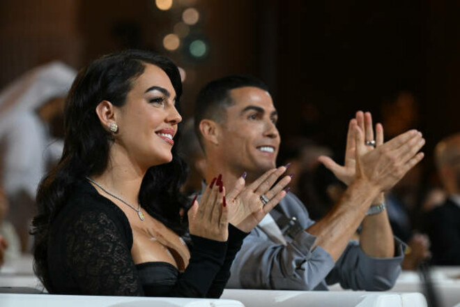 ФОТО. Криштиану Роналду эпично поздравил Джорджину с Днем Святого Валентина