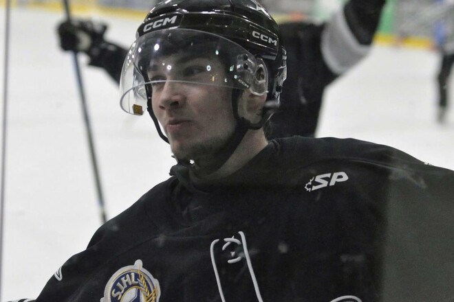 Феєричний відрізок Микити Іващенка у Канаді: 9 ігор – 9 шайб!