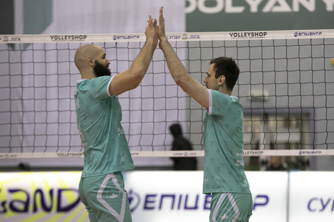 Победитель регулярного чемпионата по волейболу набрал 100% очков