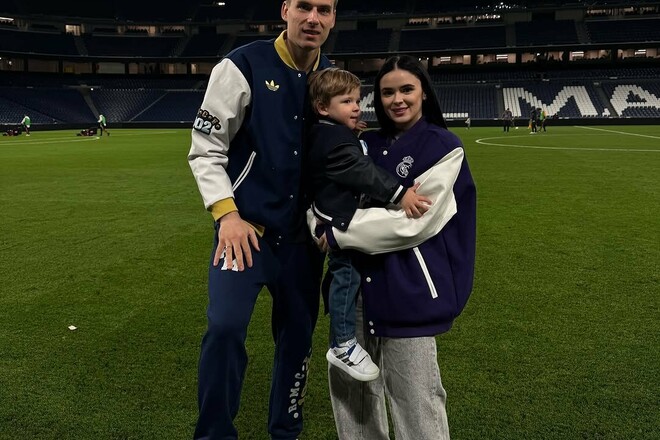 ВИДЕО. Сын Лунина уже бегает с мячом в академии Реала. Ему 3 годика