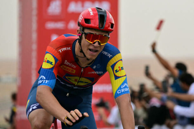 UAE Tour 2025. Милан выиграл первый этап семидневки, Погачар – в топ-10