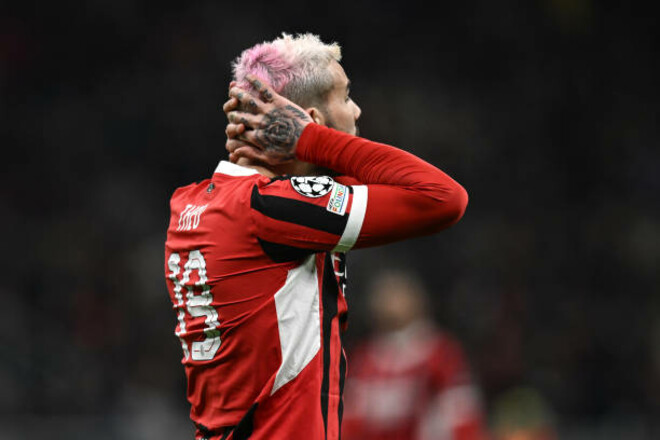 ВИДЕО. Красная карточка! Эрнандес удален за дикую симуляцию