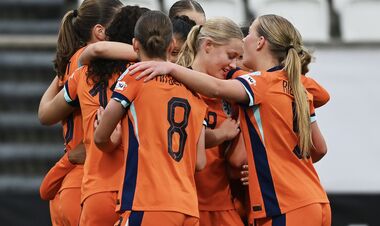 Чемпионат Европы WU-17. Итоги второго тура: какая сборная забила 9 мячей