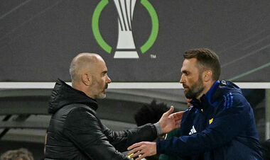 Spain against England. Defined final pair of conferences League