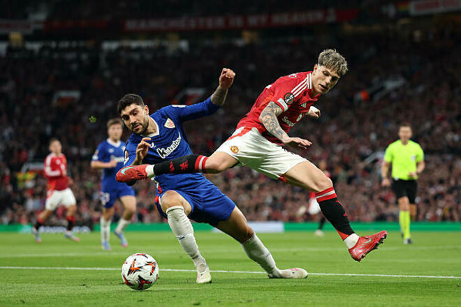 «Выбрали короткий путь к Лиге чемпионов». Фаны – о выходе МЮ в финал ЛЕ