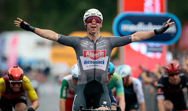 Giro d'Italia 2025. Шостий етап багатоденки виграв Кейден Гровс