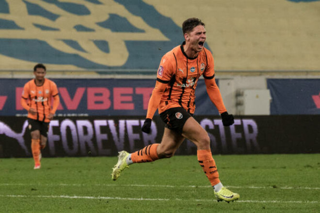 Источник: Судаков согласовал с Наполи условия личного контракта