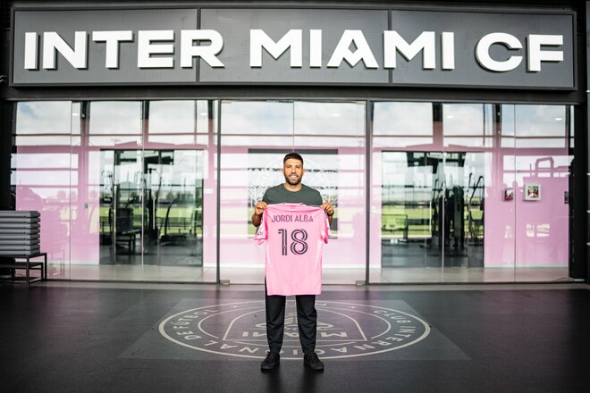ОФИЦИАЛЬНО. Жорди Альба продлил контракт с Интер Майами