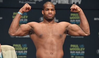 ВІДЕО. Прибув пізніше за Усика. Дюбуа приїхав на Вебмлі на мегафайт