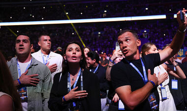 ФОТО. Андрій Шевченко приїхав на Уемблі на бій Усика і Дюбуа за абсолют