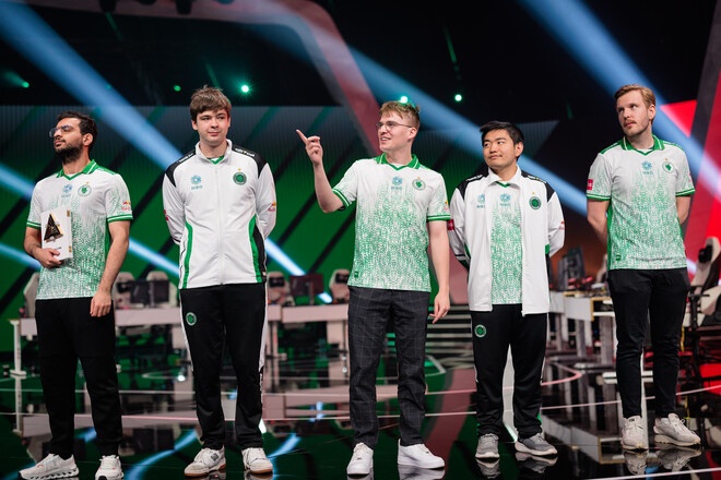 Falcons – spirit. EWC 2025. Финал. Смотреть онлайн. LIVE-трансляция