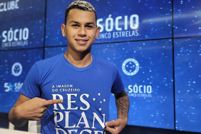 Александрия нашла замену Калюжному в Бразилии. Игрок заинтересован