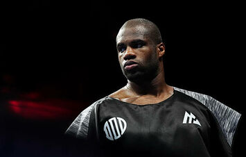 «Сегодня был его день». Дюбуа прокомментировал поражение от Усика