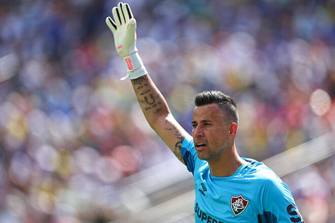 Фабіо – перший гравець в історії, який провів 1000 матчів у вищих лігах