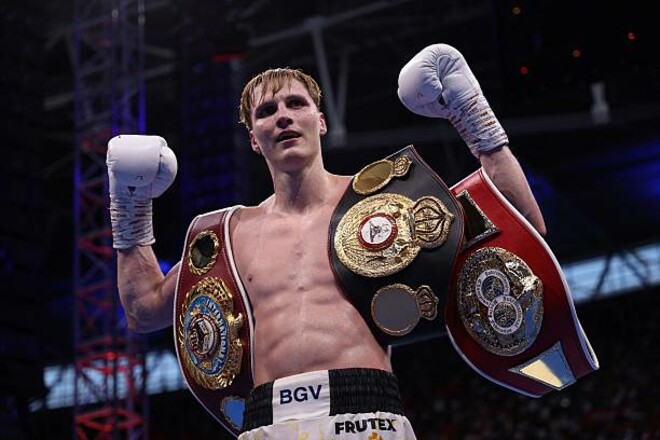 «Подарунок з небес». Красюк сумнівається у справедливості перемоги Лапіна